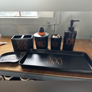 🇺🇸 Rae Dunn HALLOWEEN 6 piece bathroom set